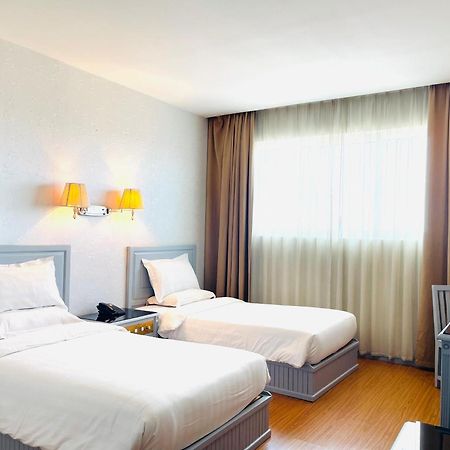 Penview Hotel Kuching Ngoại thất bức ảnh