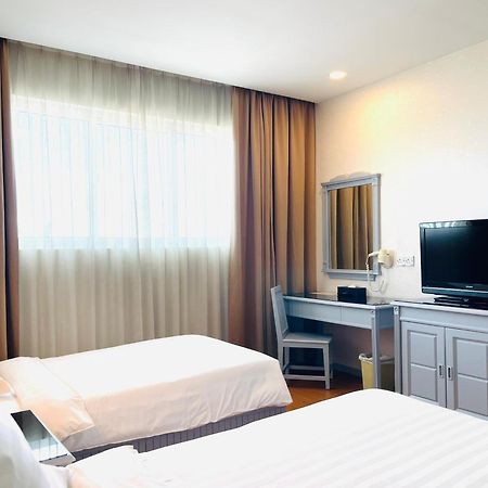Penview Hotel Kuching Ngoại thất bức ảnh