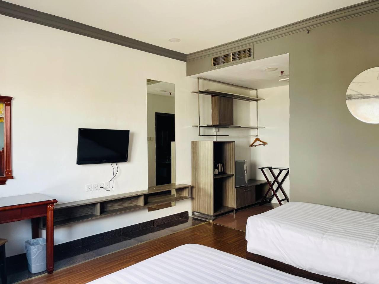 Penview Hotel Kuching Ngoại thất bức ảnh